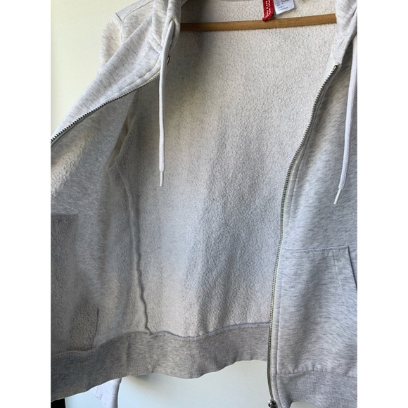 COPY - Small, H & M, light grey zip up hooded sweater - Picture 3 of 13